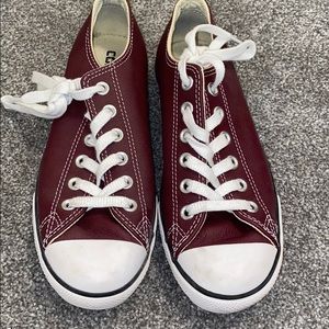 CONVERSE - MAROON SNEAKERS!